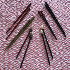 Decorate your bun with beautiful stick pins!